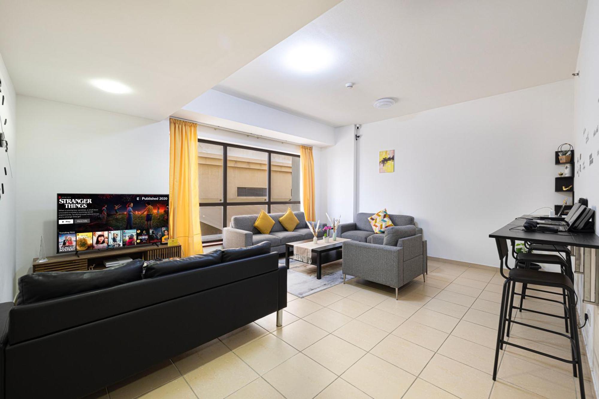 Moonlight Hostel Jbr - 2Min Walk To Jbr Beach - Gym - 2Min Metro Station - Poll Дубай Екстер'єр фото
